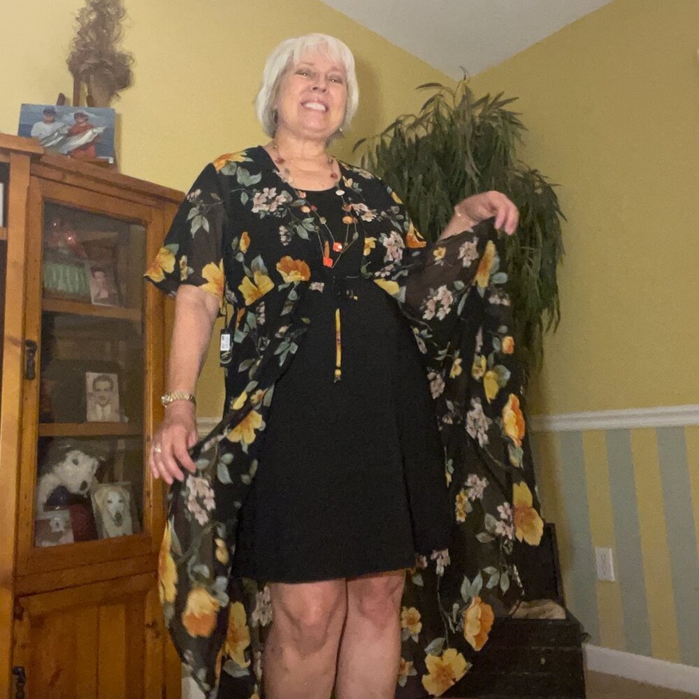 NWT Liberty Love 2-Piece Black Dress & Floral Kimono Coverup Size XL - Picture 3 of 17